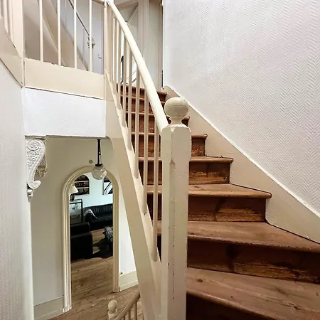 Rennaissance - Proche - Parking - Menage & Linge Inclus