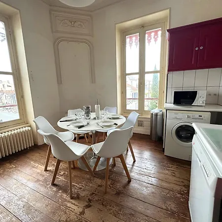 Rennaissance - Proche - Parking - Menage & Linge Inclus Holiday home