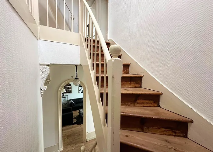 Rennaissance - Proche - Parking - Menage & Linge Inclus