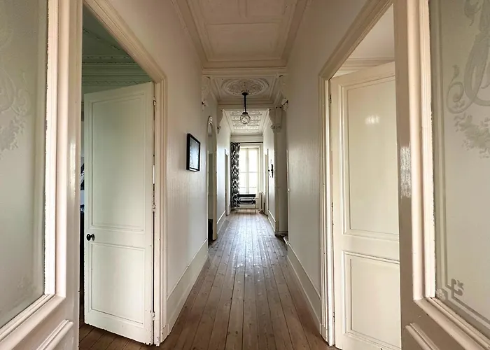 Rennaissance - Proche - Parking - Menage & Linge Inclus